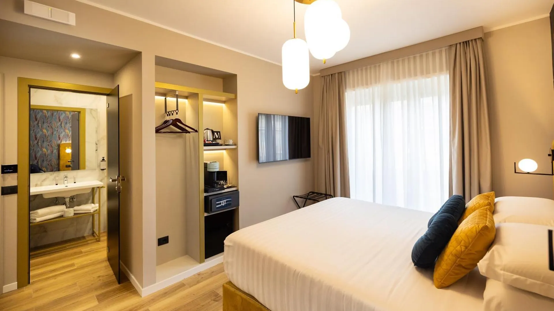 Mavi Luxury Suites Roma Alojamento de Acomodação e Pequeno-almoço