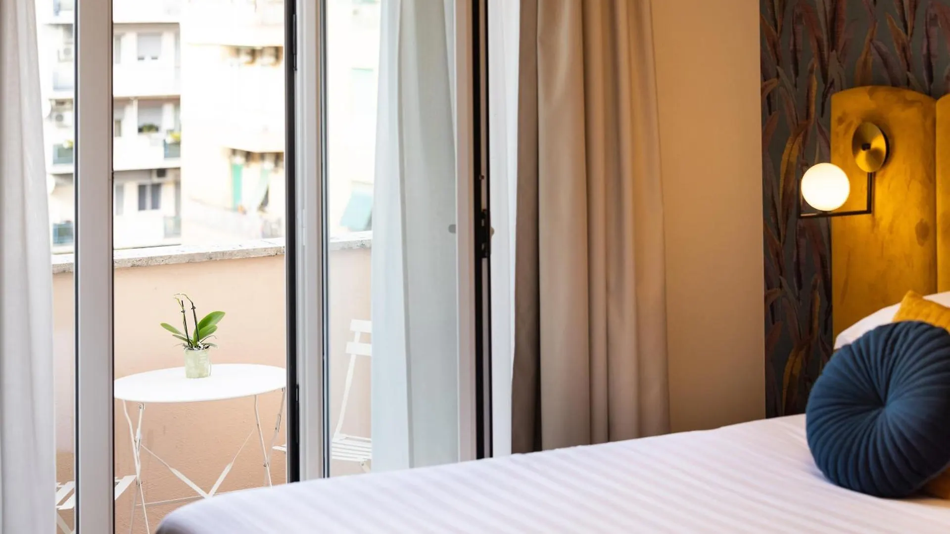 Mavi Luxury Suites Roma Alojamento de Acomodação e Pequeno-almoço