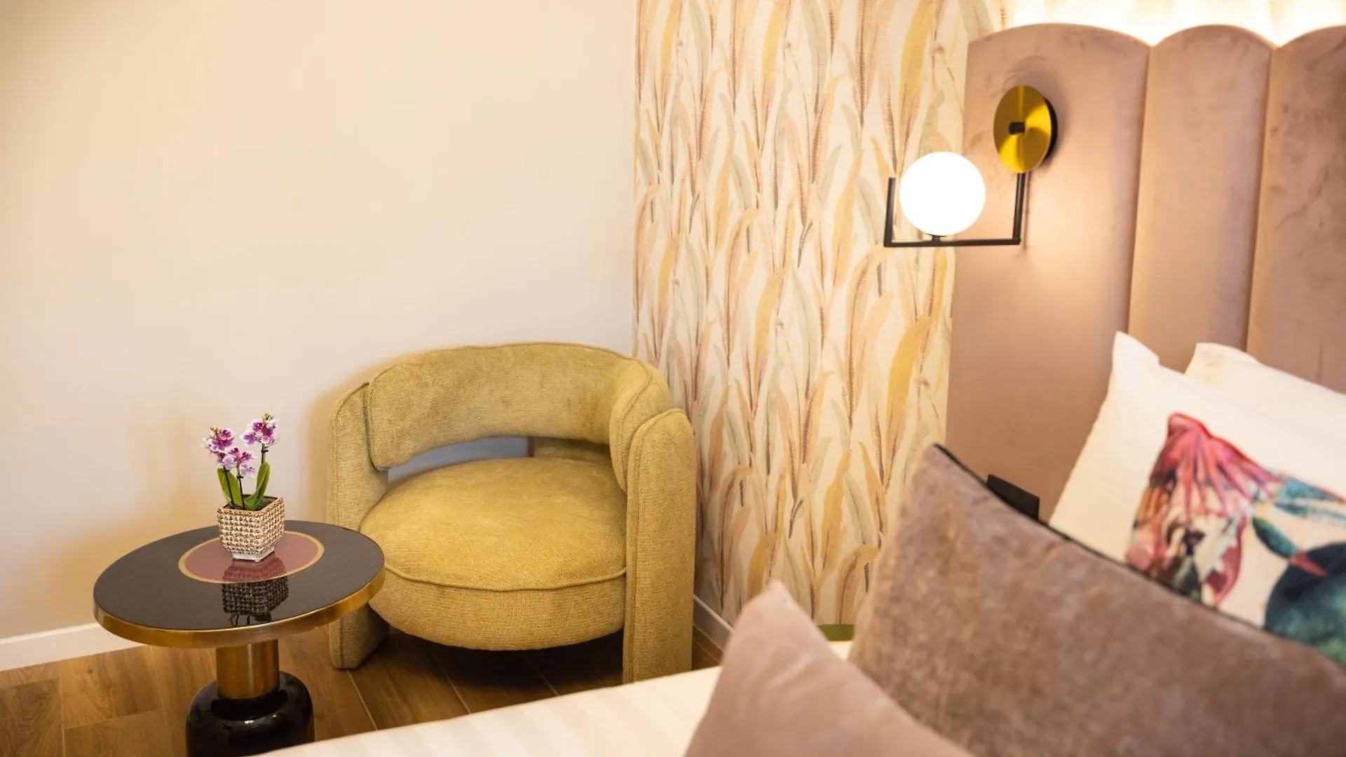 Mavi Luxury Suites Roma 0*,